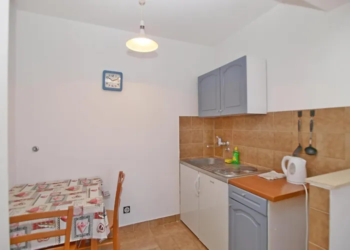 Apartment Korljan Gradac (Split-Dalmatia)