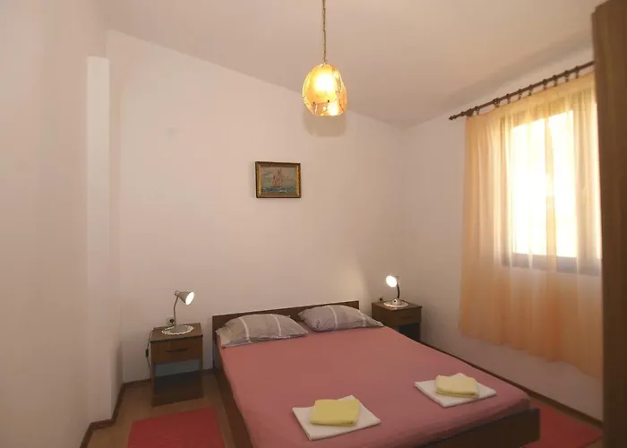 Korljan Apartment *