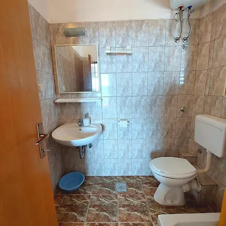 Korljan Daire Gradac (Split-Dalmatia)